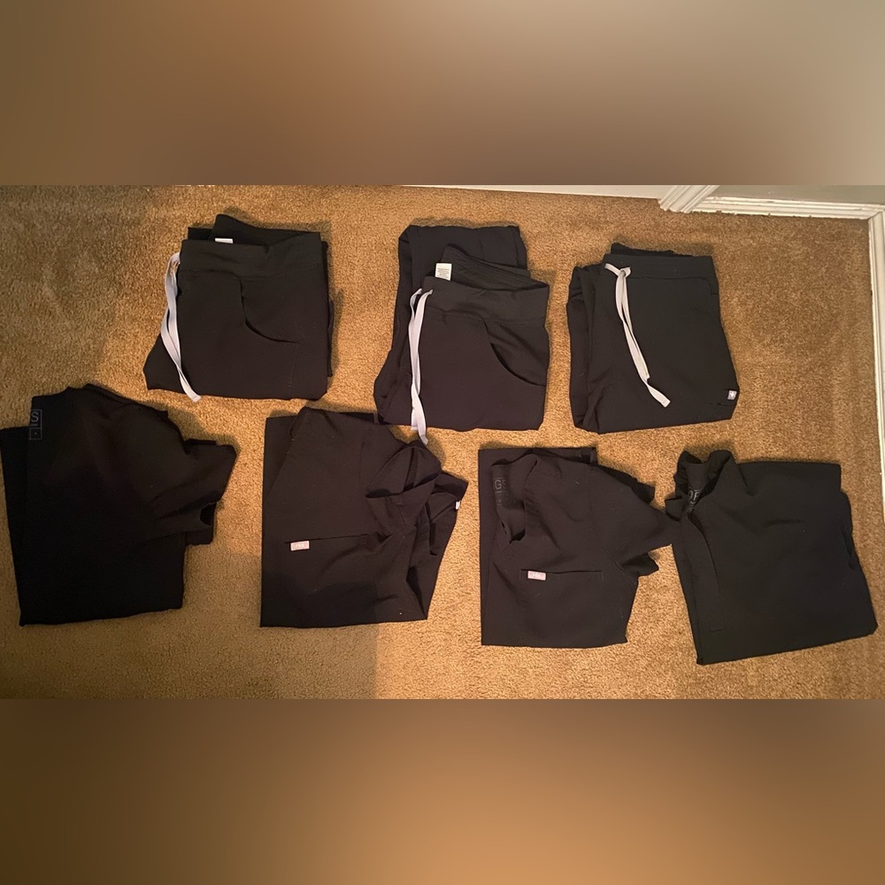 Black Figs Scrub Sets